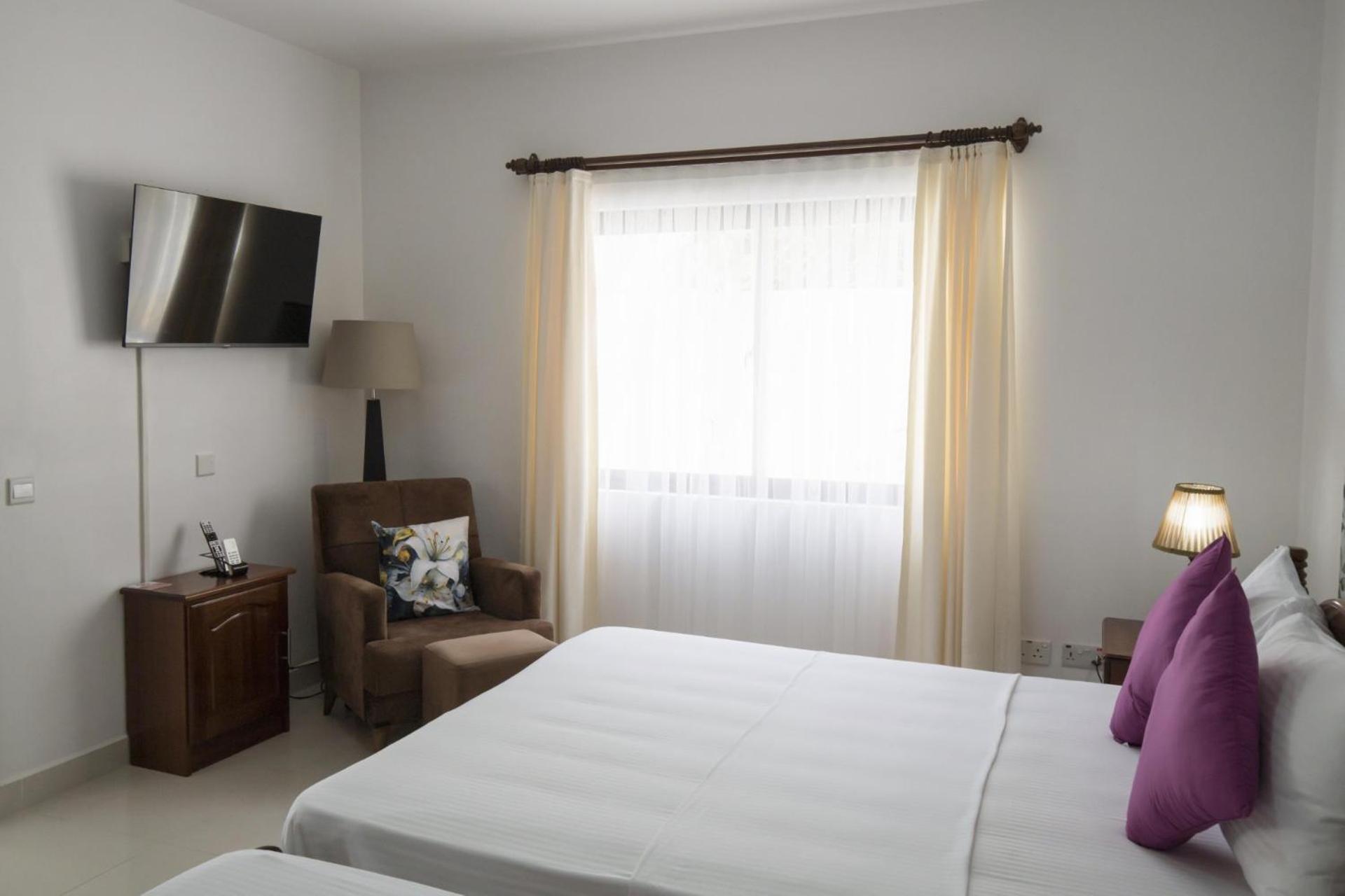 Emma'S Guest House And Self-Catering Au Cap Εξωτερικό φωτογραφία