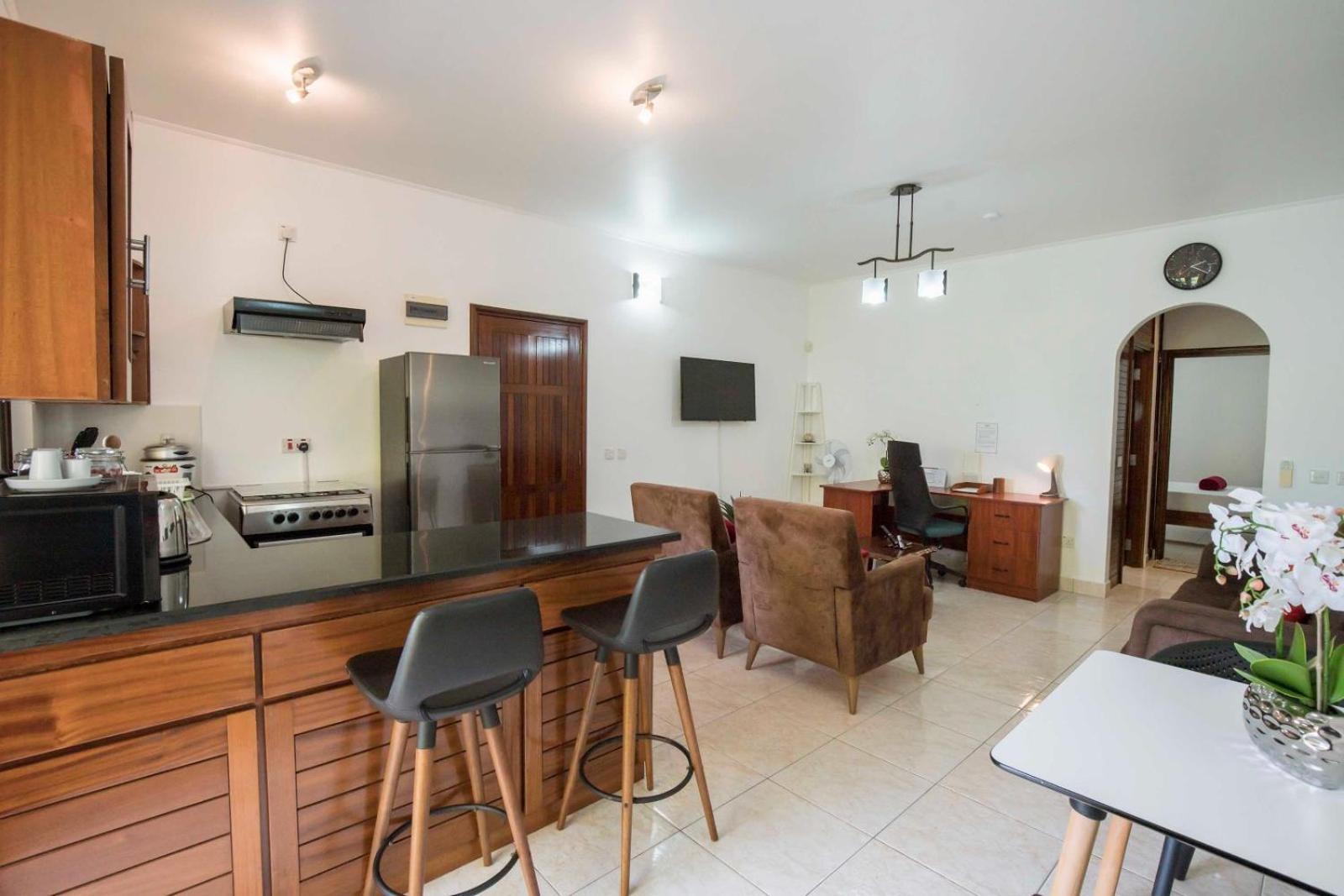 Emma'S Guest House And Self-Catering Au Cap Εξωτερικό φωτογραφία