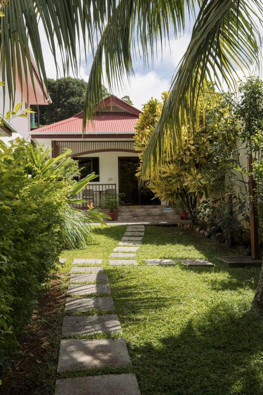 Emma'S Guest House And Self-Catering Au Cap Εξωτερικό φωτογραφία