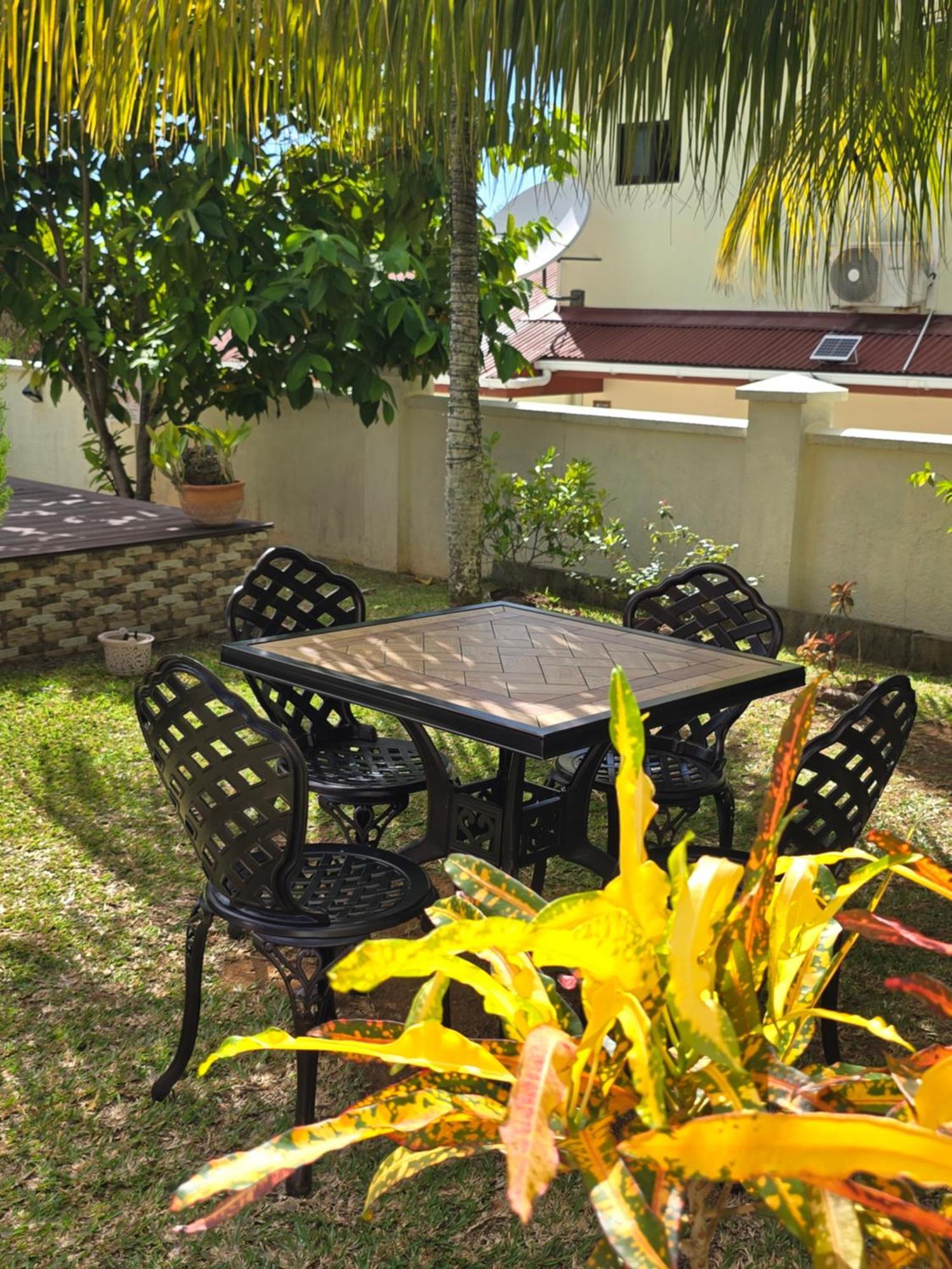 Emma'S Guest House And Self-Catering Au Cap Εξωτερικό φωτογραφία