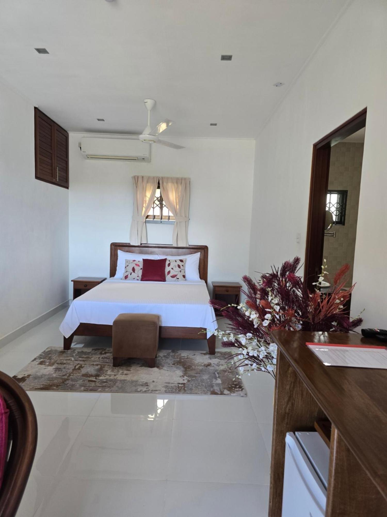 Emma'S Guest House And Self-Catering Au Cap Εξωτερικό φωτογραφία